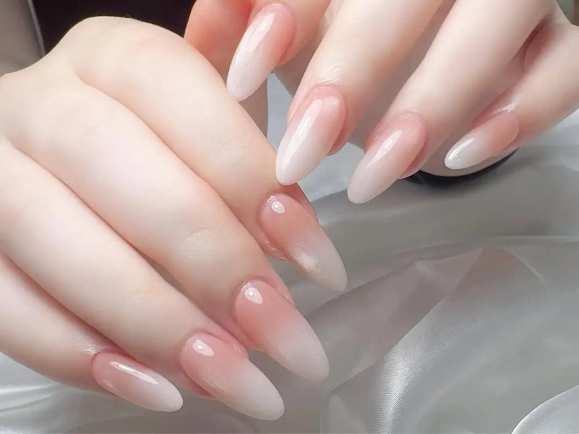 ネイル 韓国ネイル 水色 マグネットネイル ニュアンスネイル オフィスネイル ハンドネイル Hana Rose Nailのネイルデザイン