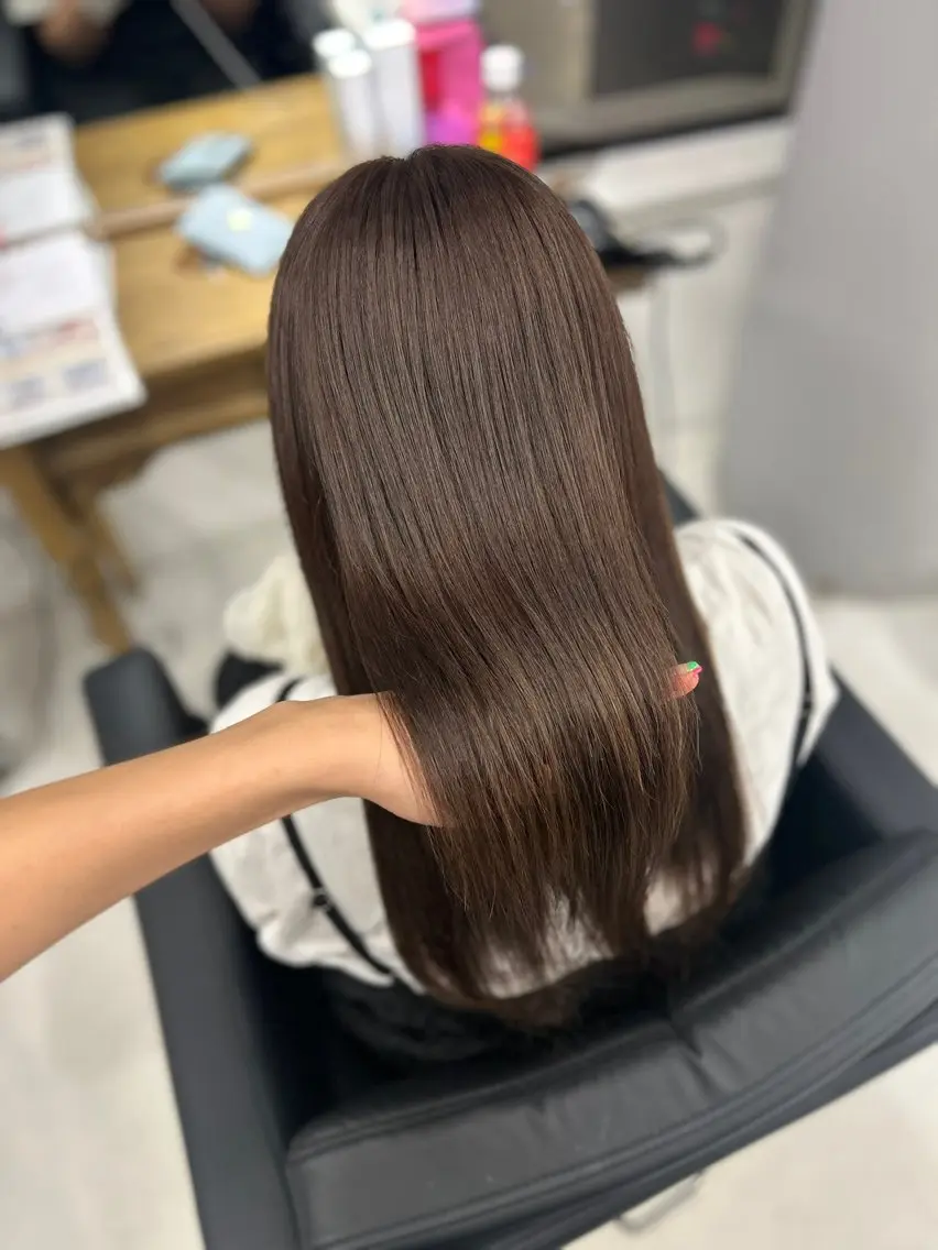セミロング ヘアカラー トリートメント 戸川 未夢のヘアスタイル