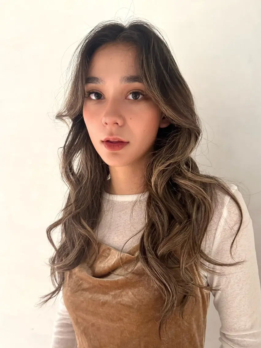 ロング カラー カット ヘアカラー トリートメント ☀️海外レイヤー 🇺🇸/ヒナコのヘアスタイル