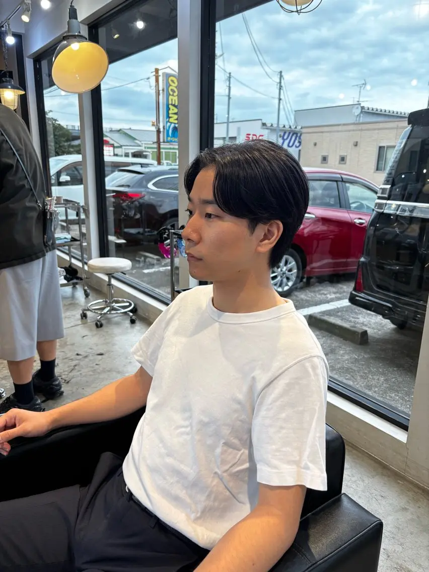 ショート メンズ センターパート 学生（メンズ向け） 刈り上げ 学生 plus HAIR いずみのヘアスタイル