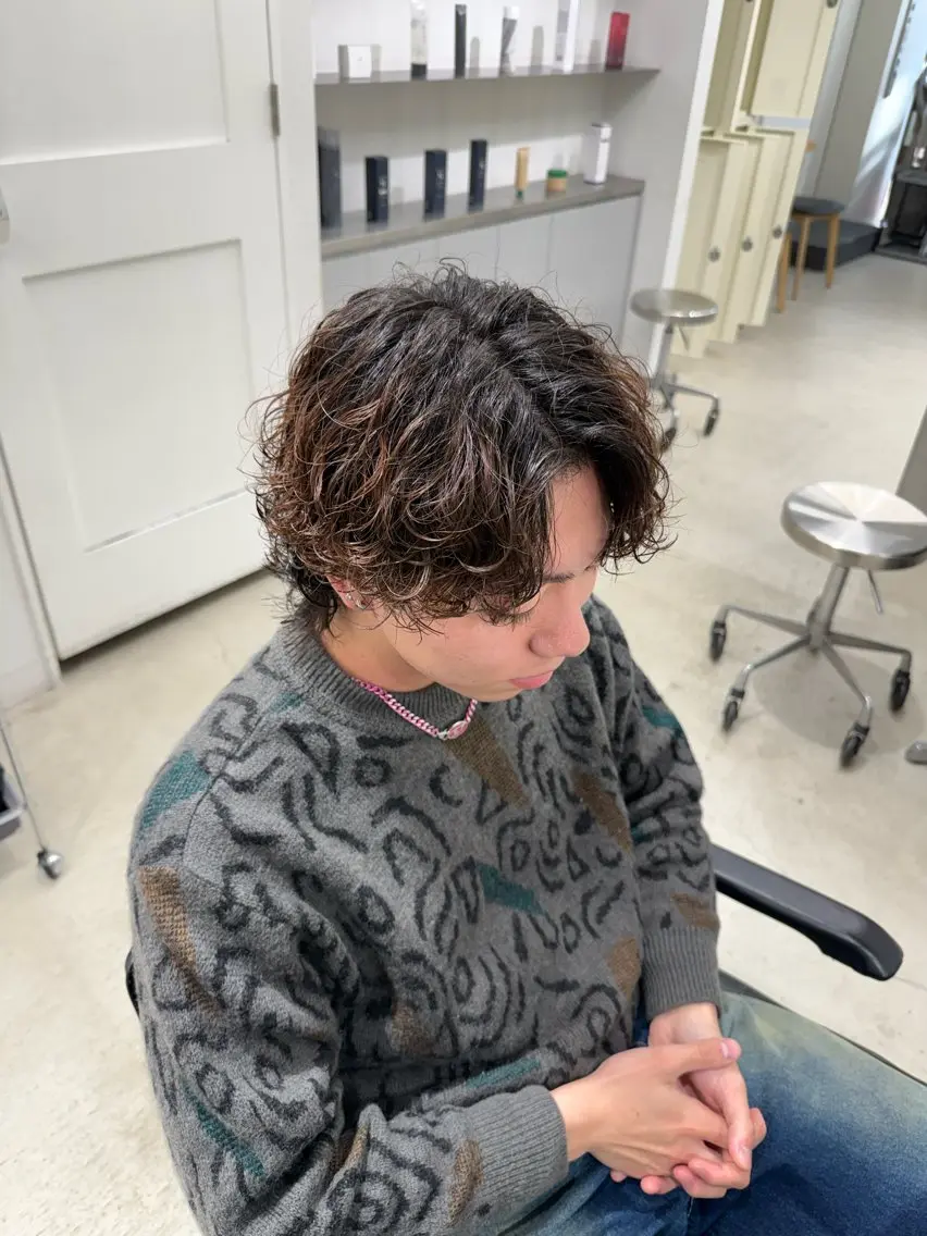 パーマ メンズ 深谷 侑亮のヘアスタイル
