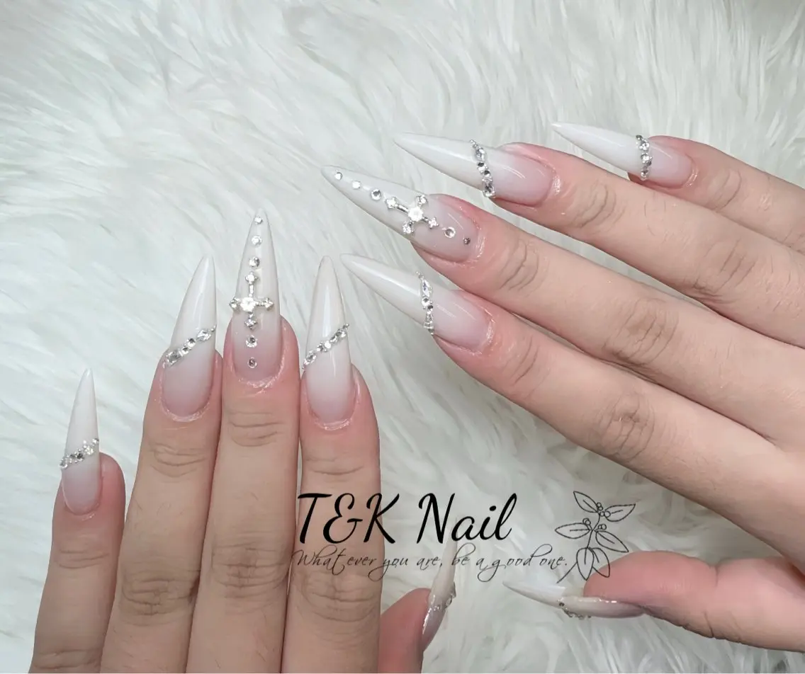 ネイル ハンドネイル ༺༒T&K nail ༒༻のネイルデザイン