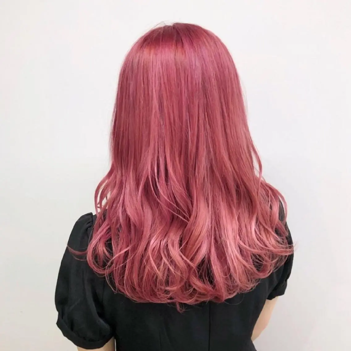 セミロング カラー 🤍💕ブリーチカラ ーAyaka💕🤍のヘアスタイル
