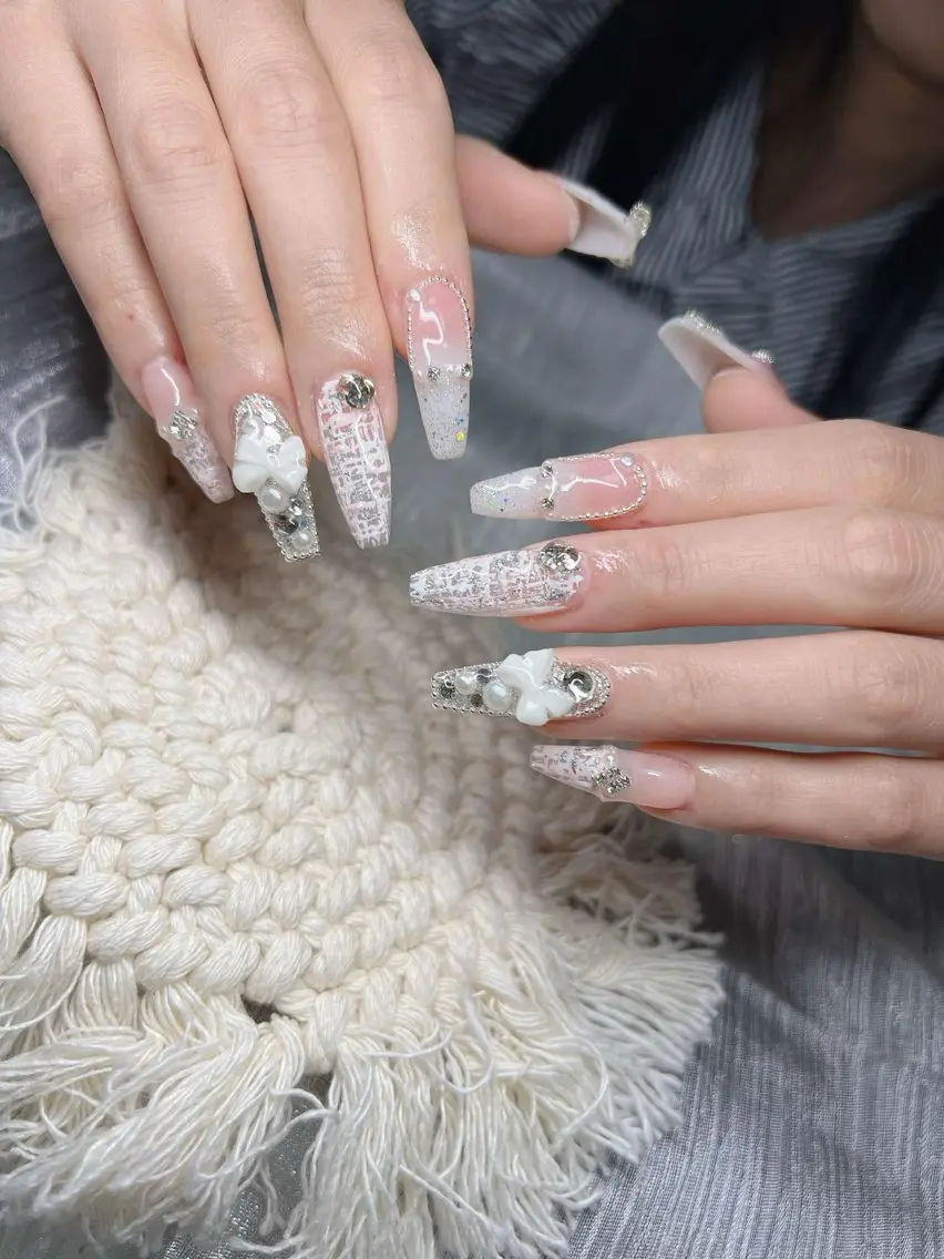 ネイル 長さ出し グラデーション キラキラネイル マグネットネイル ミラーネイル Lee Nails チップ長さだし専門店のネイルデザイン