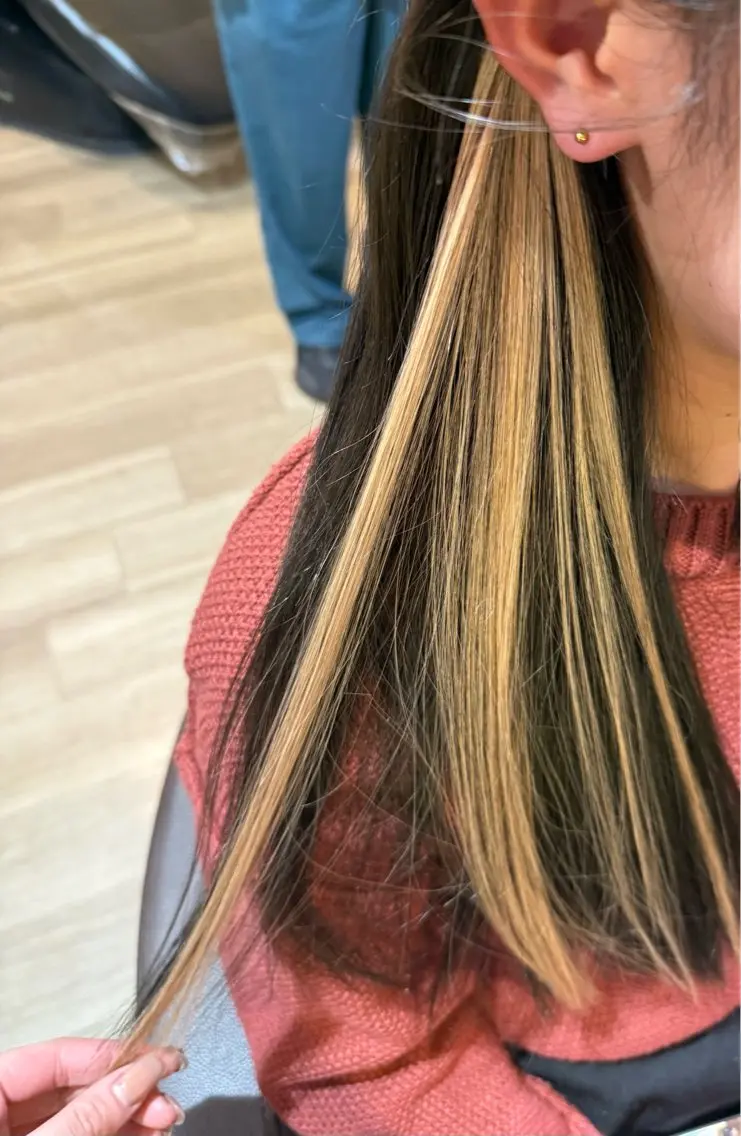 エクステ 武原 虹音のヘアスタイル