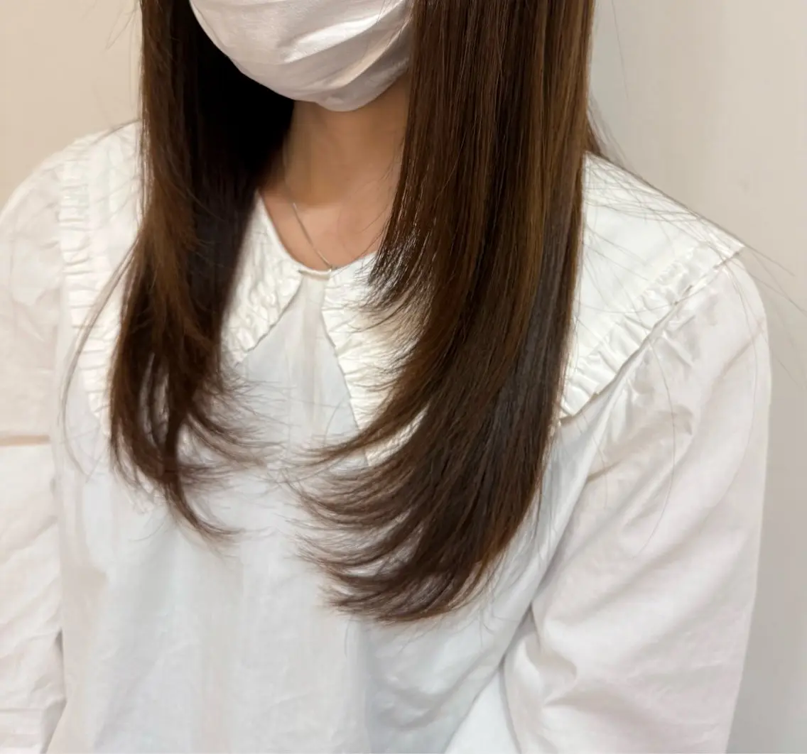ロング レイヤーカット レナークアリア 梅津美憂のヘアスタイル