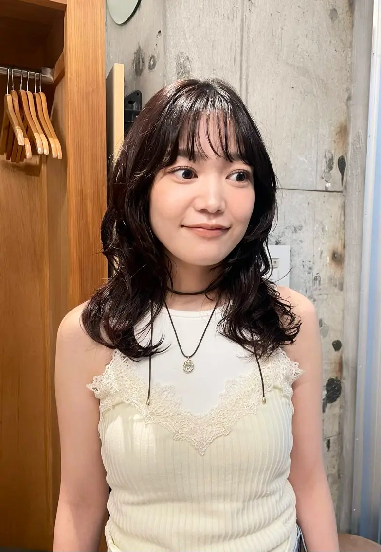 ロング chisato☁️ カットカラーモデルのヘアスタイル