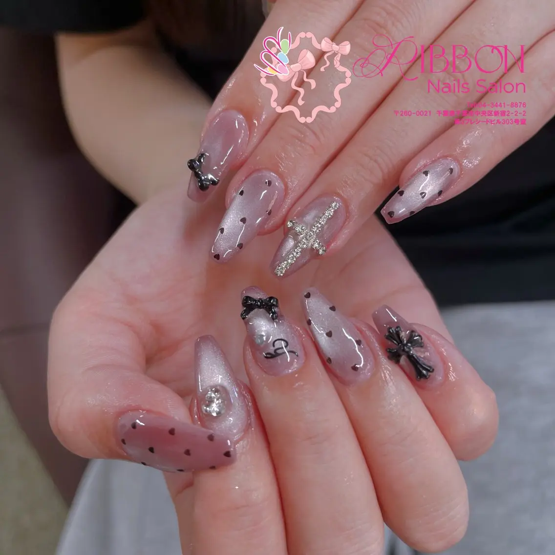 ネイル フットネイル フレンチネイル ジェルネイル マグネットネイル 持ち込み ハンドネイル ribbonnail salonのネイルデザイン