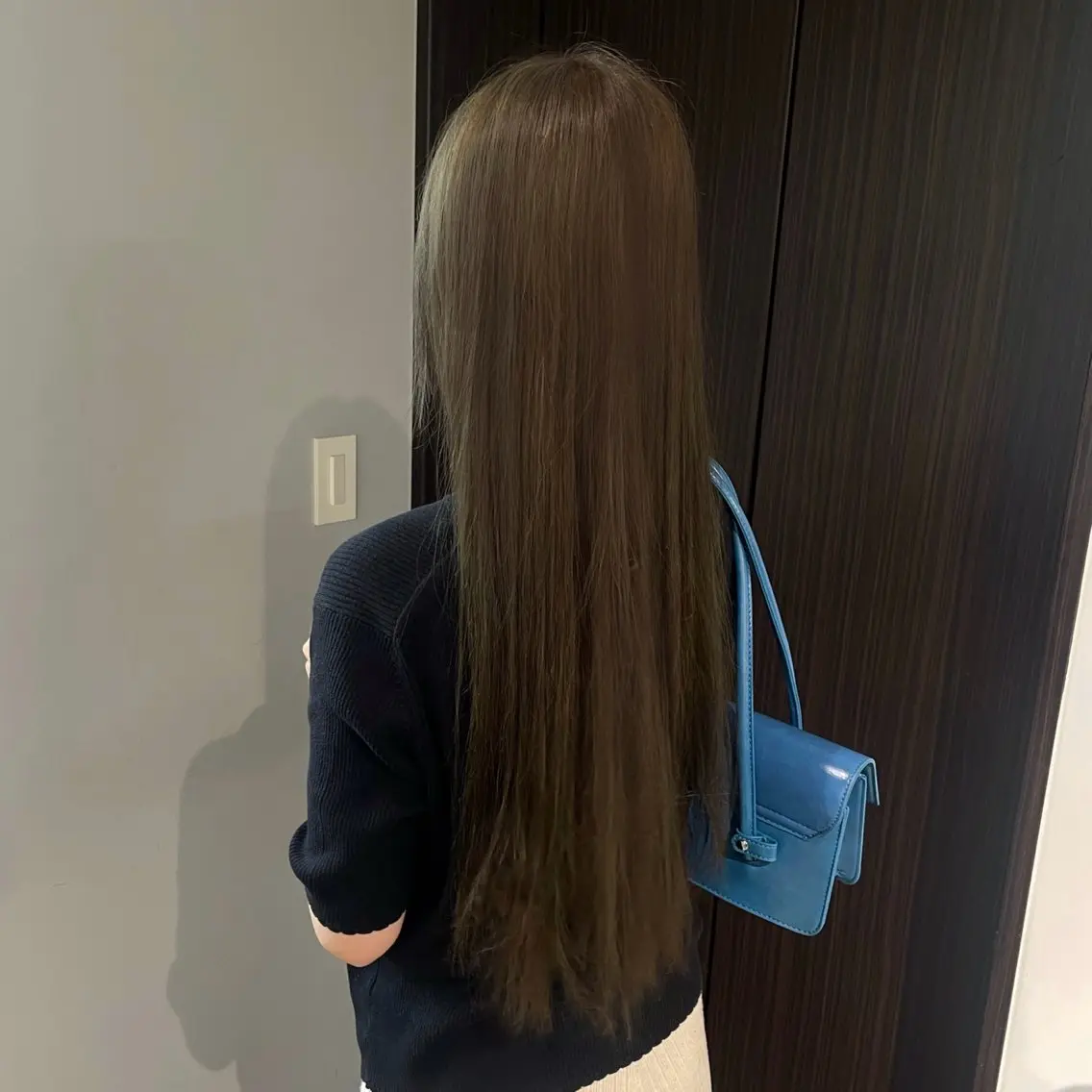 カラー ベージュカラー 黒髪 ブリーチ 透明感カラー グレージュ ヘアカラー トリートメント nonoka オリーブ/レイヤーのヘアスタイル