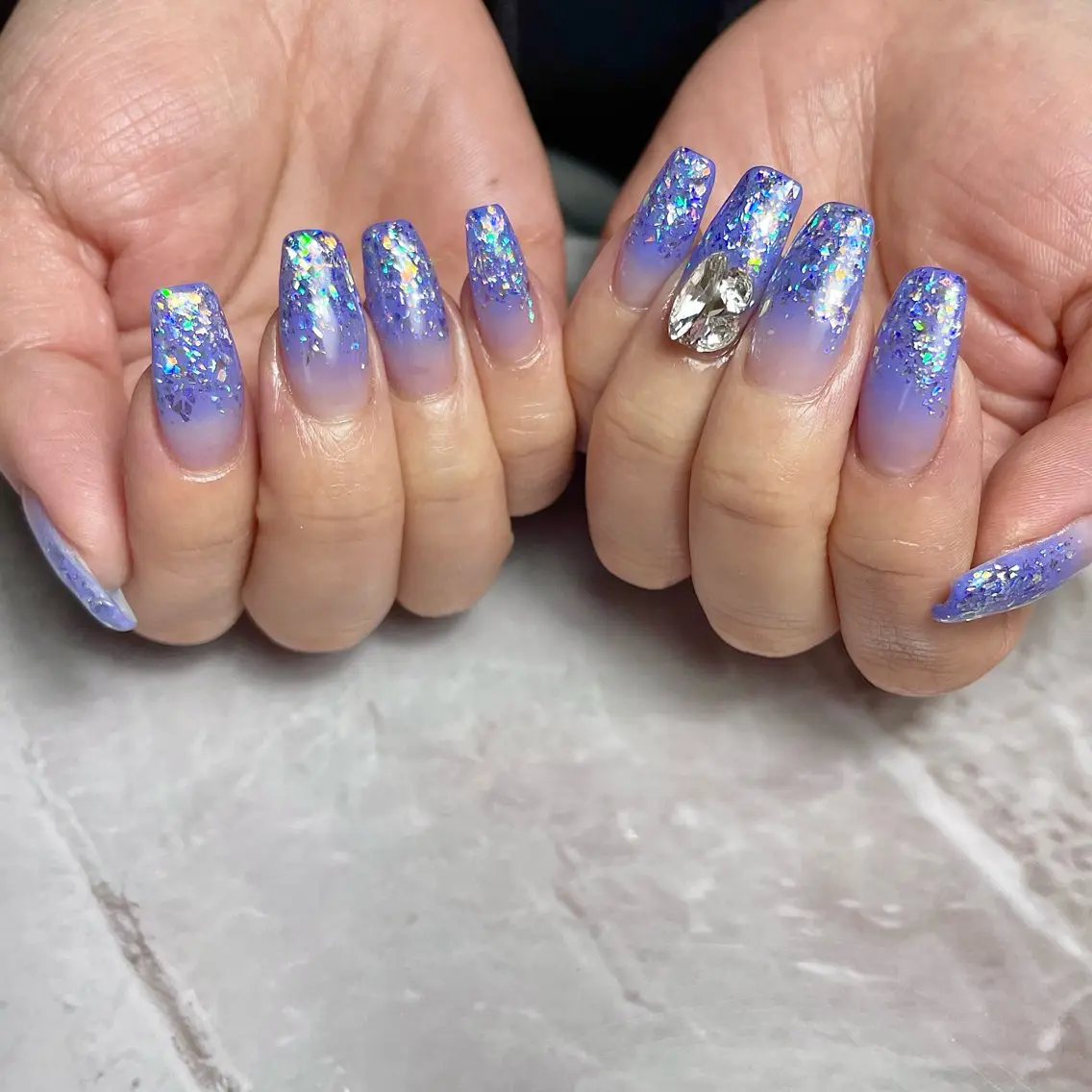 ネイル 卒業式 ホログラムネイル ニュアンスネイル ワンカラーネイル ショートネイル ハンドネイル upala Mayukoのネイルデザイン