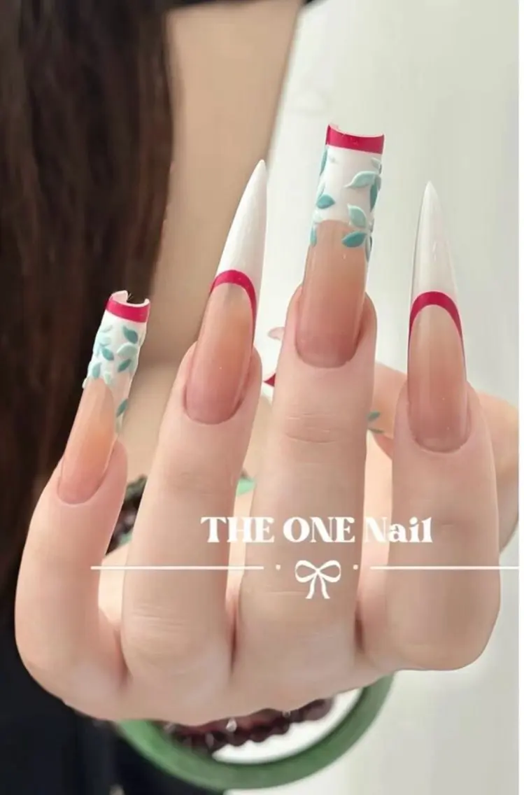 ネイル THE ONE 杉山のネイルデザイン