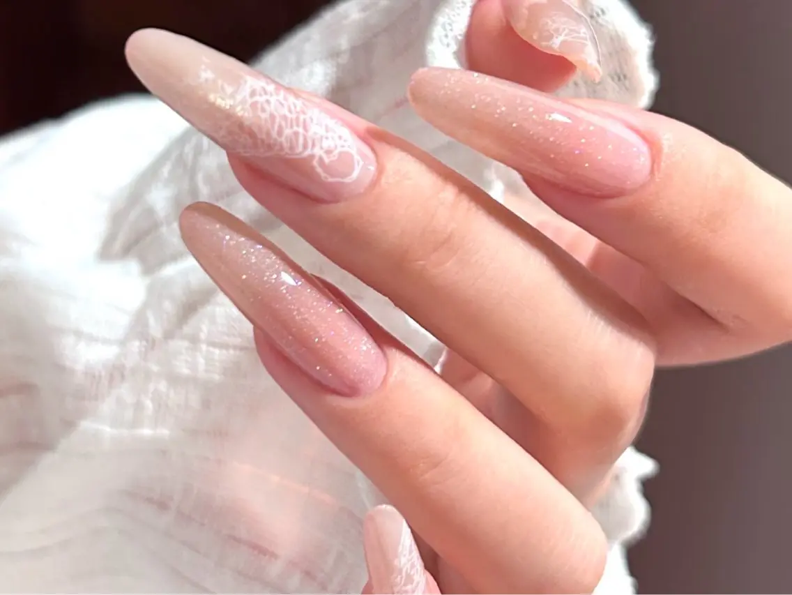 ネイル アートネイル オーロラネイル チークネイル フレンチネイル ガラスフレンチ ハンドネイル 🎀🎀YooLi Nail Salonのネイルデザイン