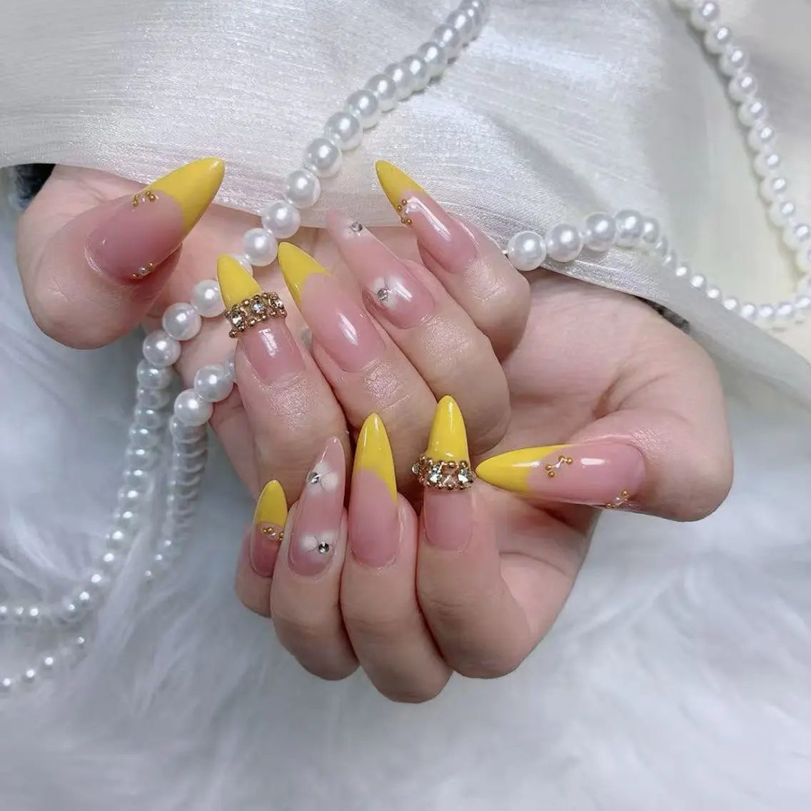 ネイル アニマル柄 チークネイル フラッシュネイル フットネイル フレンチネイル B·U Nail大宮 長さだし専門店のネイルデザイン
