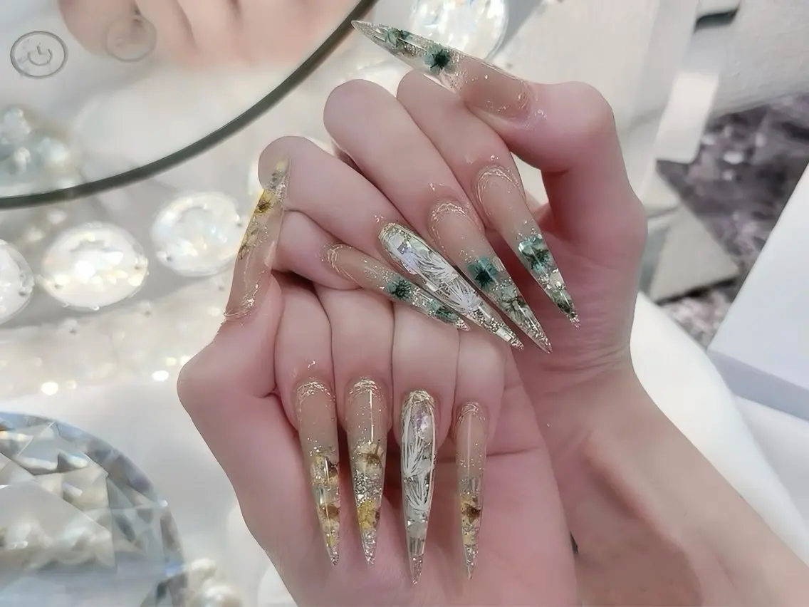 ネイル オーロラネイル チークネイル 桜ネイル クリアネイル ドット ハンドネイル Rin Nail Shinokuboのネイルデザイン