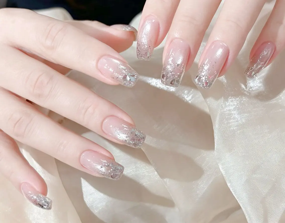 メンズ ネイル メンズ韓国風 オーロラネイル チークネイル 長さ出し フレンチネイル ハンドネイル ハンドケア NEW NAIL 池袋🔥🧲のネイルデザイン