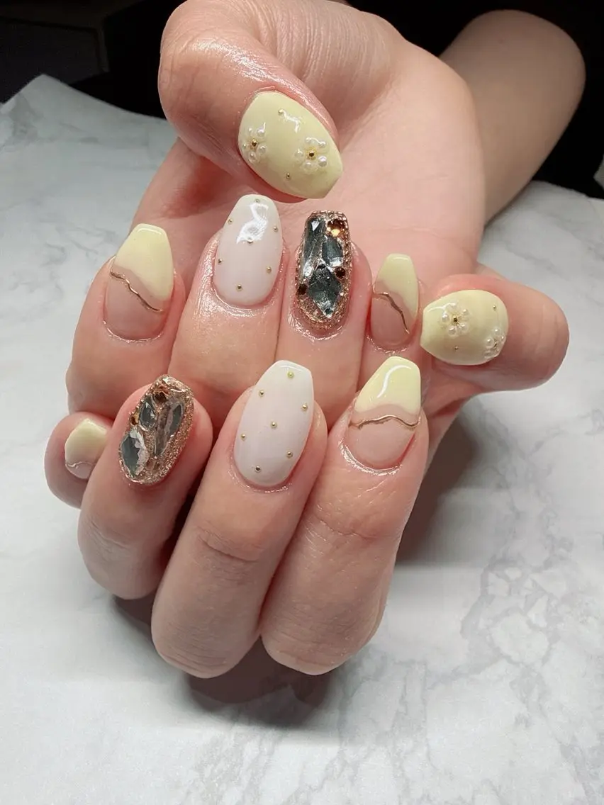 ネイル 黄色 ハンドネイル nailist SATO【銀座】のネイルデザイン