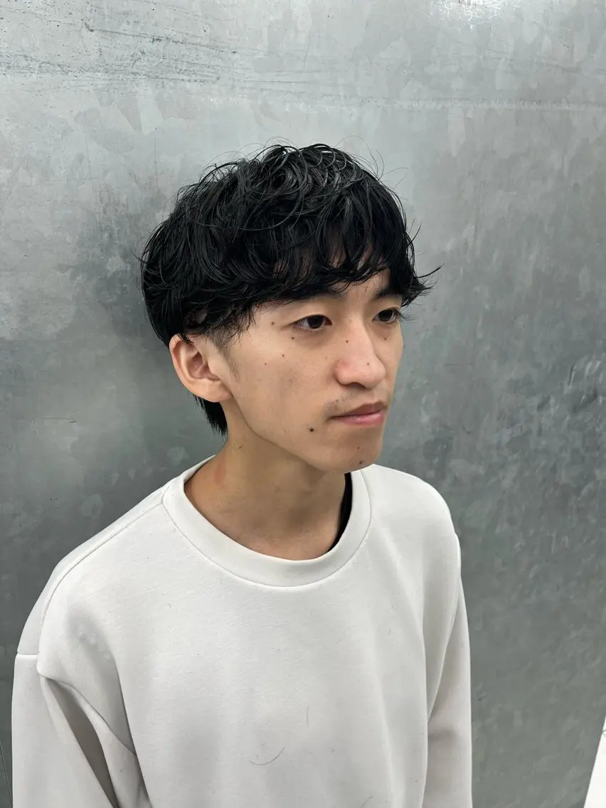 【平日限定メニュー🌀】メンズカット+ナチュラルパーマ🌱の写真