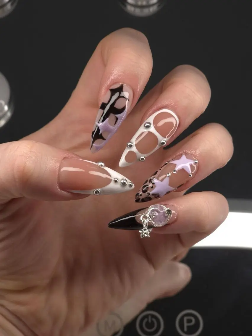 ネイル アートネイル 長さ出し ジェルネイル マグネットネイル ニュアンスネイル Cloudy Chan Nailのネイルデザイン