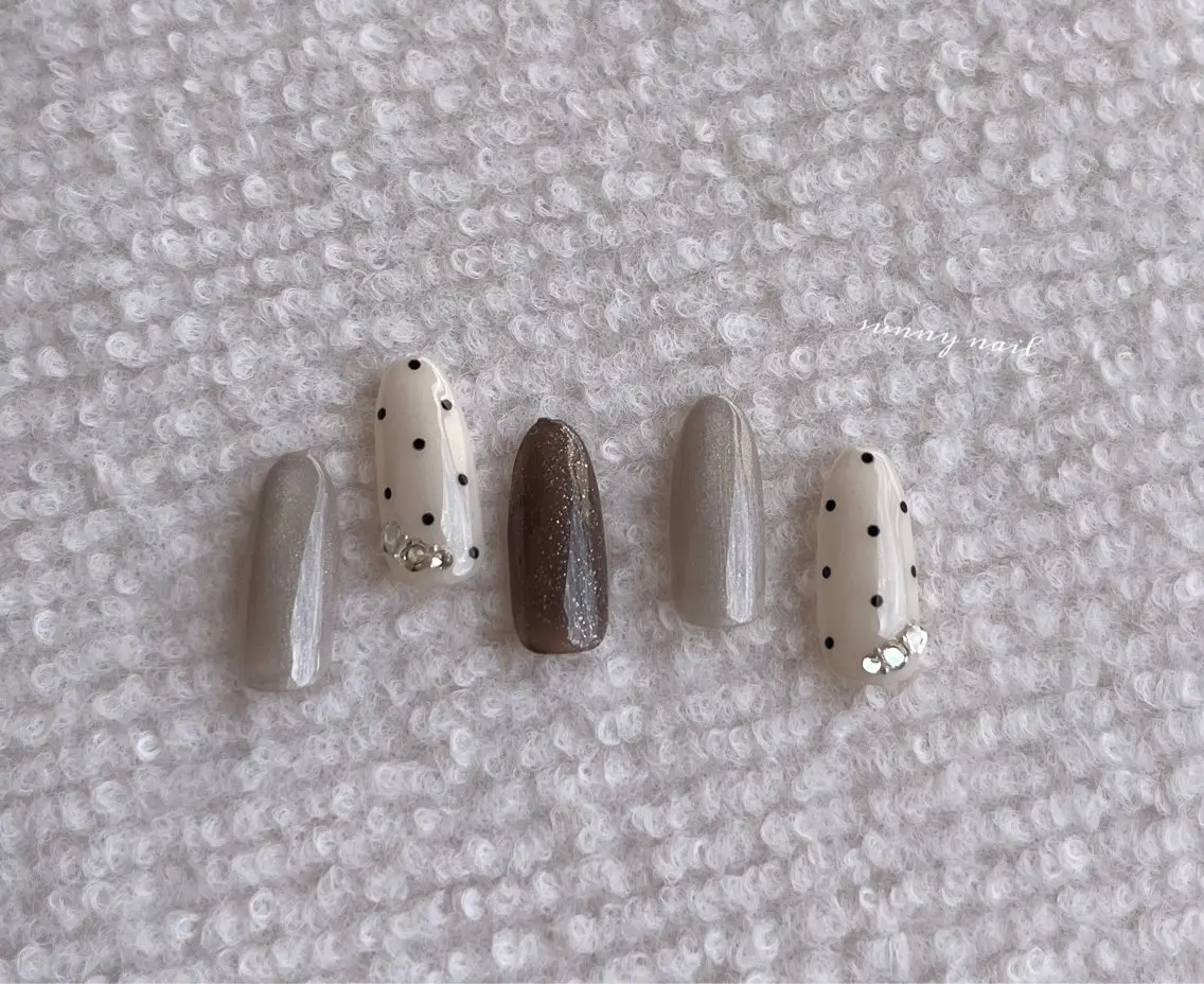 ネイル ドット ジェルネイル パラジェル sunny nailのネイルデザイン