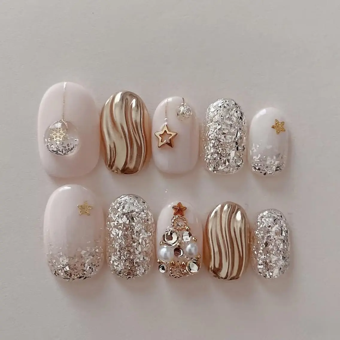 ネイル アートネイル 韓国ネイル マグネットネイル オフィスネイル スカルプネイル NailDemure 【銀座店】のネイルデザイン