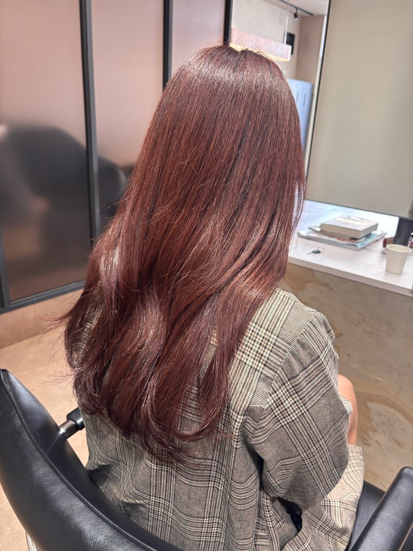 セミロング ピンクブラウン 山本 真生のヘアスタイル