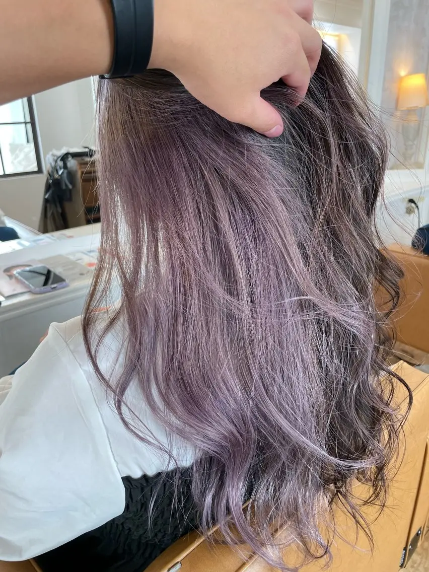 セミロング ヘアカラー トリートメント ブリーチ毛矯正.髪質 改善.髪にドラマをのヘアスタイル