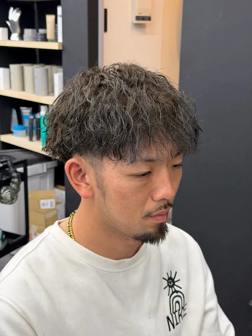 パーマ メンズ litbyfifth 濵崎寛太のヘアスタイル