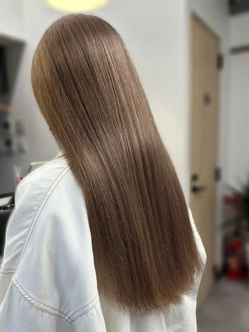 ロング カラー ヘアカラー 海野 好椛のヘアスタイル