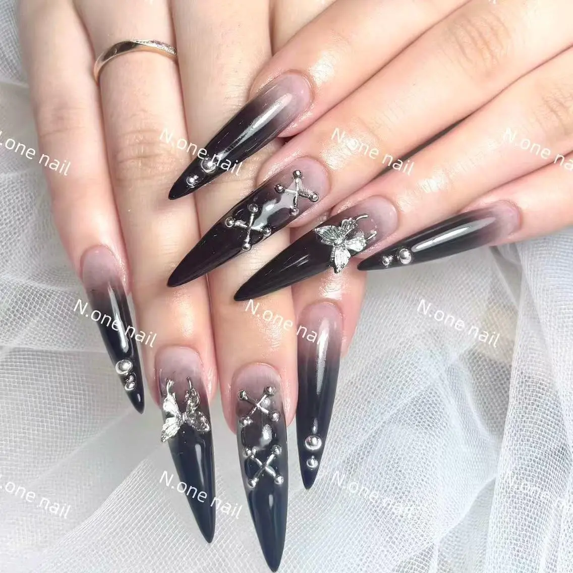 ネイル N.one 🎀saki💅のネイルデザイン