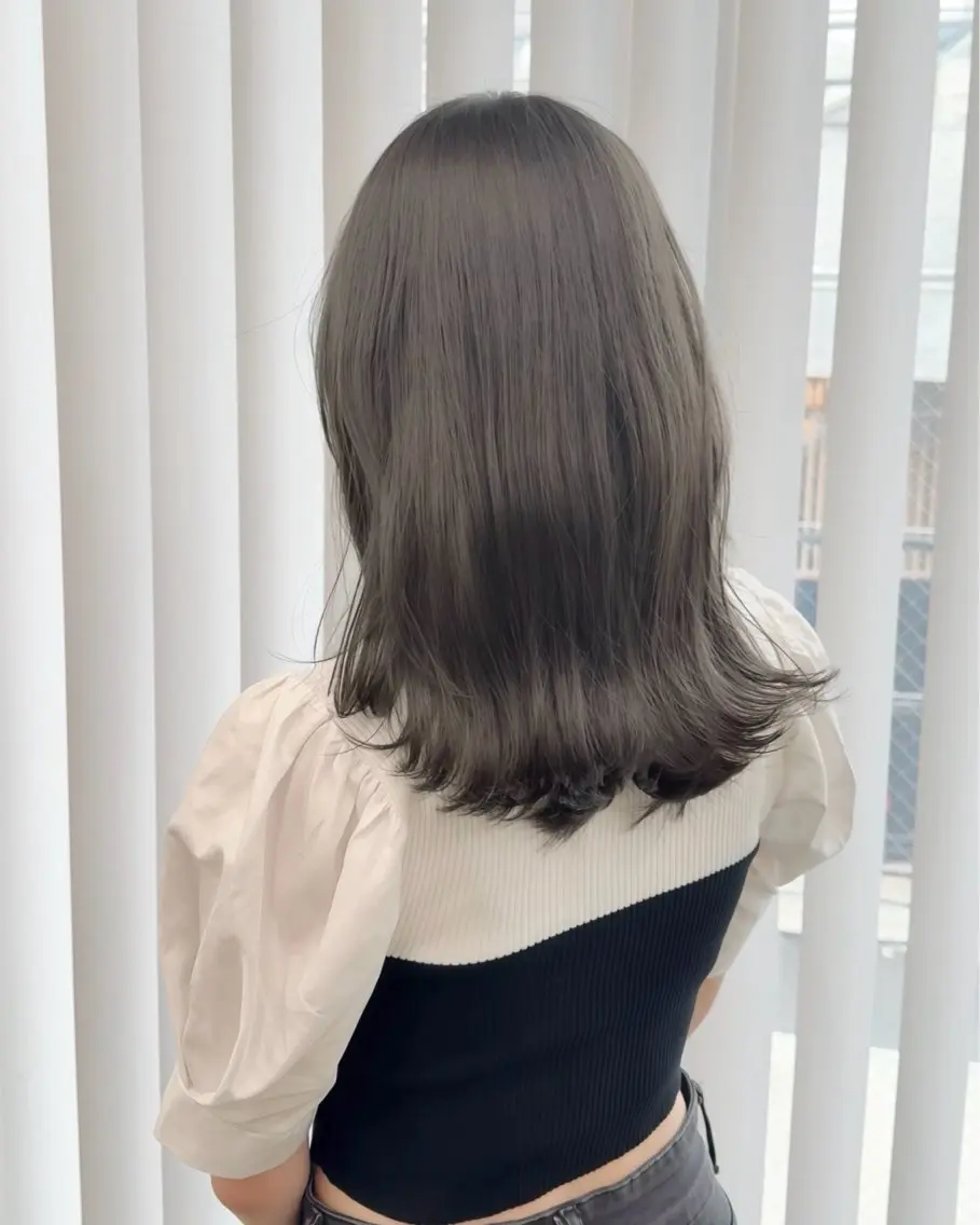 ミディアム カラー ブリーチ ブリーチなしカラー カット ヘアカラー トリートメント 高橋大樹/グレー ジュ/ブリーチなしのヘアスタイル