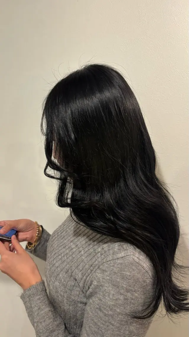 ロング ヘアアレンジ ヘアカラー トリートメント 田中 美海のヘアスタイル
