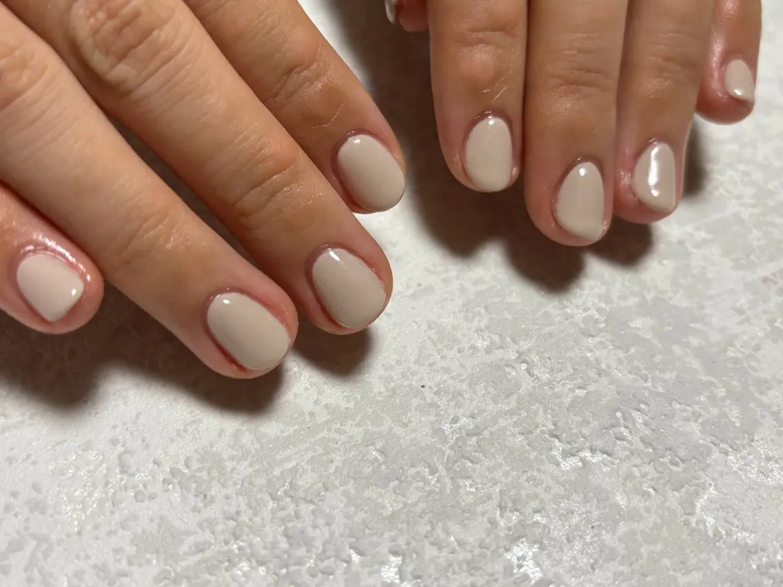 ネイル オーロラネイル フットネイル フレンチネイル ジェルネイル 韓国ネイル ハンドネイル kiki nail &brow二子玉川のネイルデザイン