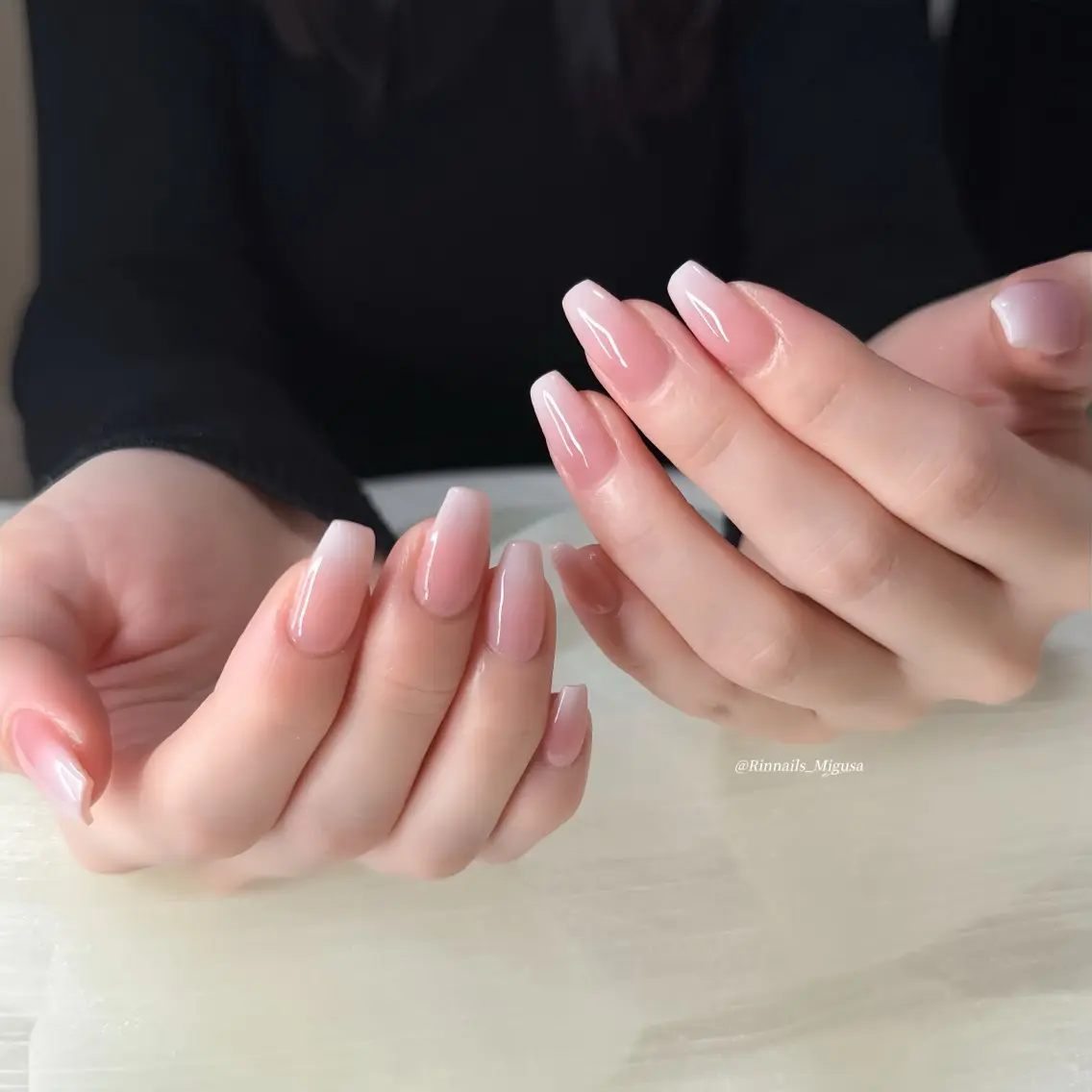 ミディアム 韓国風ヘア ハンドネイル RIN NAILS ᥫ᭡Migusaのネイルデザイン