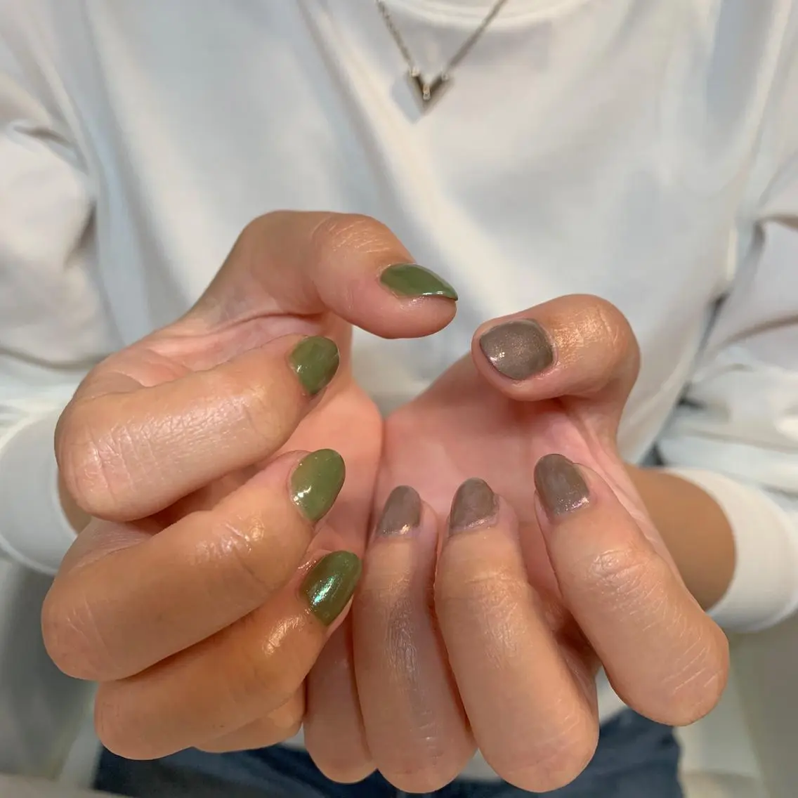 【hand】aurora mirror(ワンカラーベース)【オフ・ケア込み】の写真