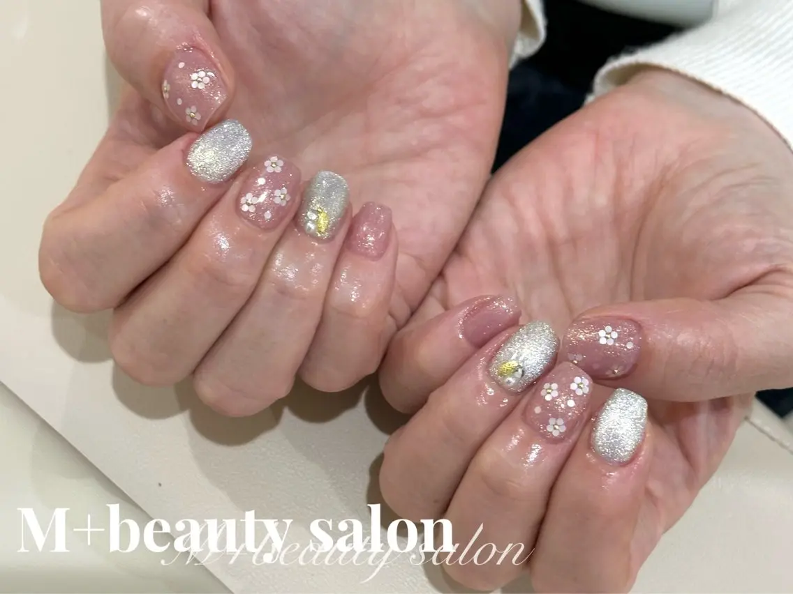 ネイル M+  Beauty Salonのネイルデザイン
