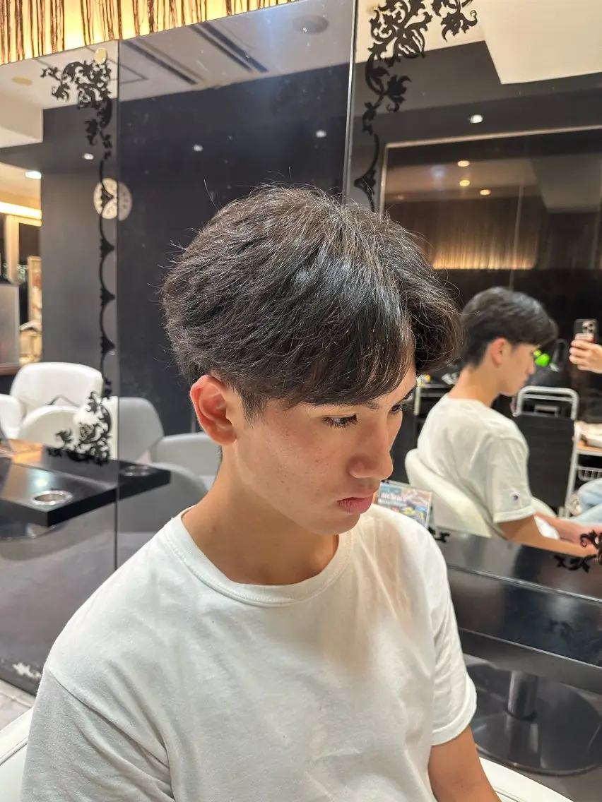 カラー ヘアカラー 米山 陽太のヘアスタイル