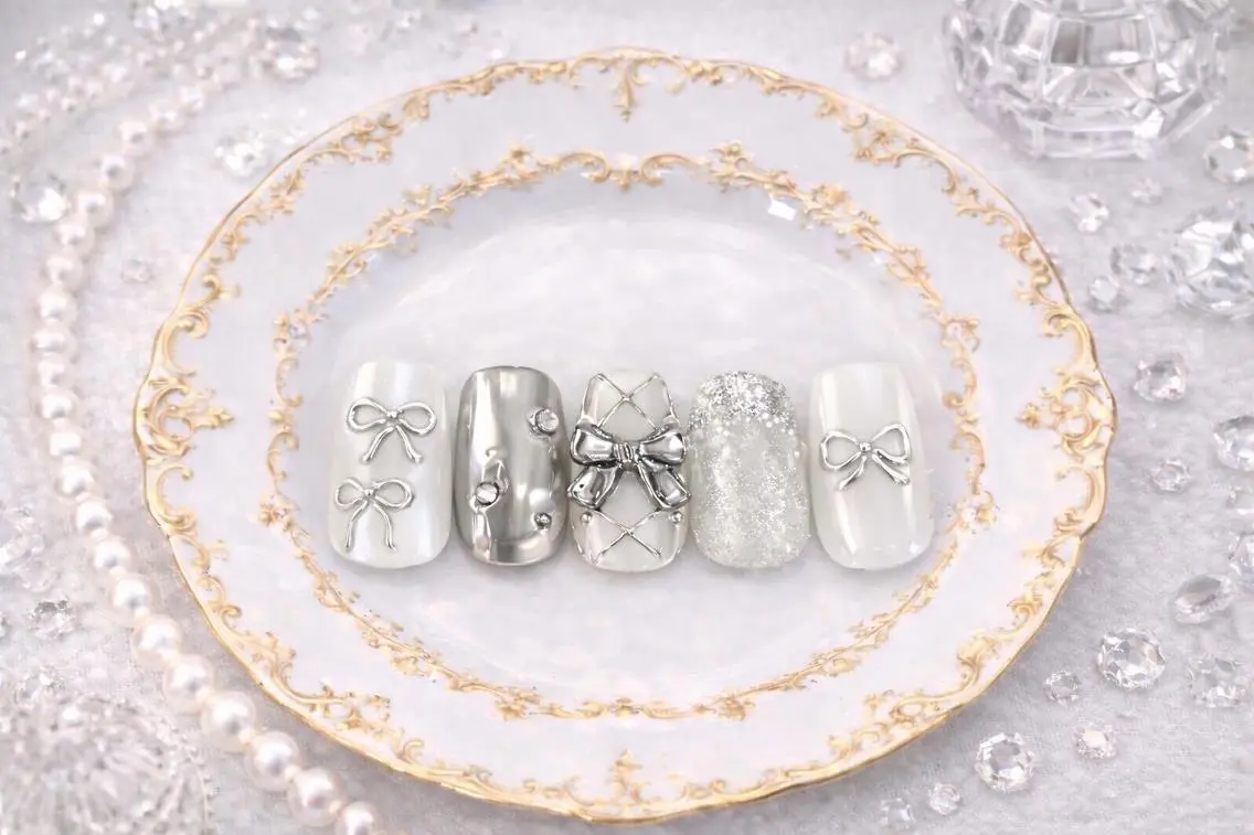 ネイル REBEST南森町 nail🪽のネイルデザイン
