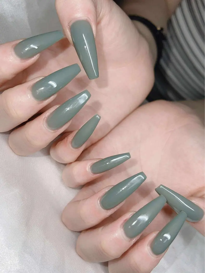 ネイル ハンドネイル Lee Nailsのネイルデザイン
