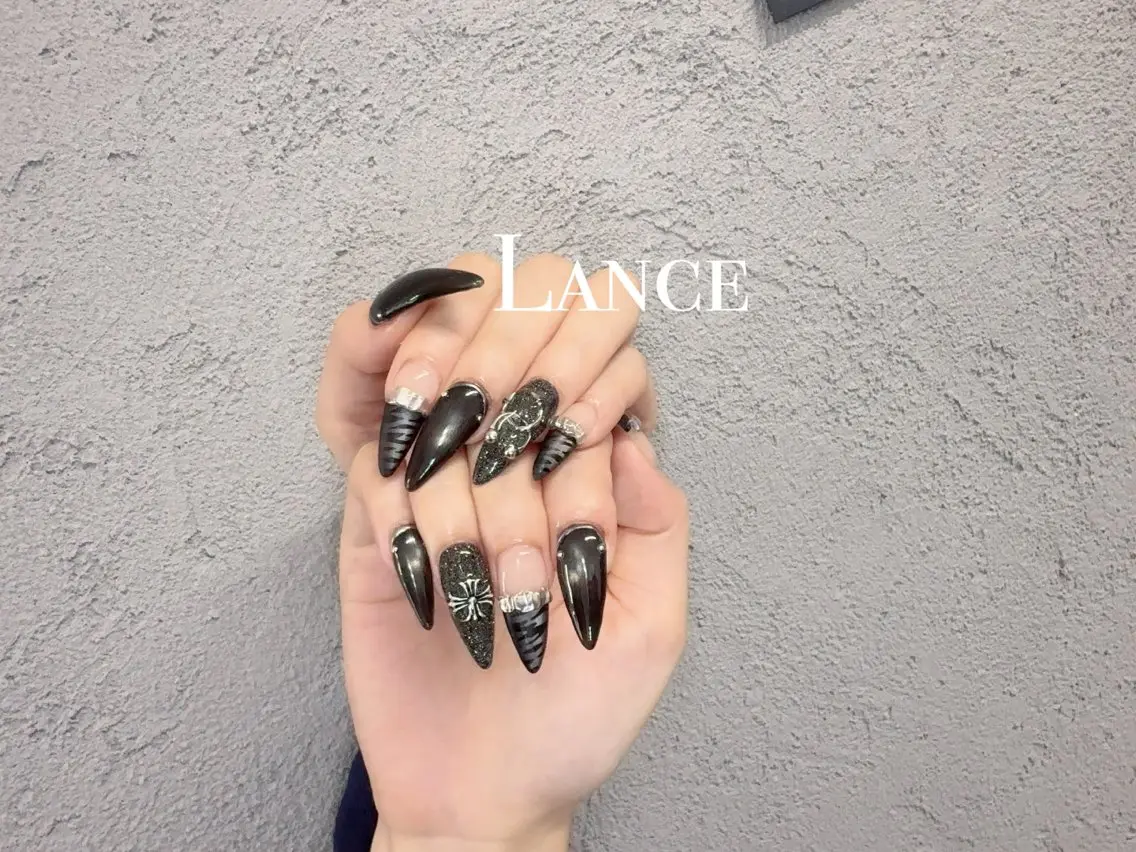 ネイル キラキラネイル 韓国ネイル ワンカラーネイル ワンホンネイル ハンドネイル Lance nailのネイルデザイン