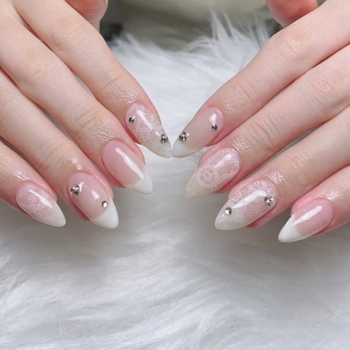 ネイル オーロラネイル ボルドー ブラウン 氷ネイル・うるうるネイル キラキラネイル ハンドネイル Sora  Nail 長さ出し専門店のネイルデザイン