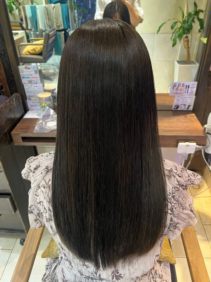 ロング カラー カット ヘアカラー トリートメント Aina🩶 レディースカット🩶のヘアスタイル