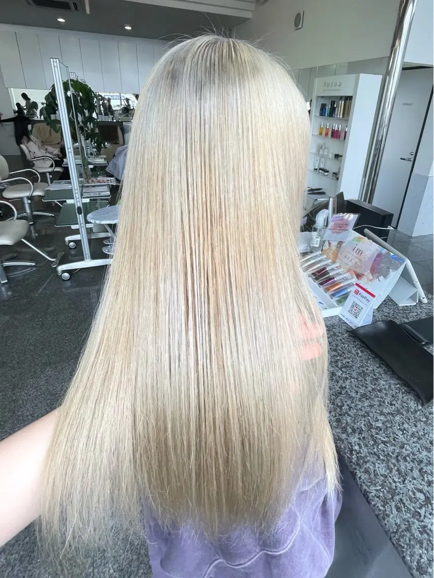 【艶髪トリートメント付きメニュー】全体ブリーチ+全体カラー+5stepブリーチケアトリートメントの写真