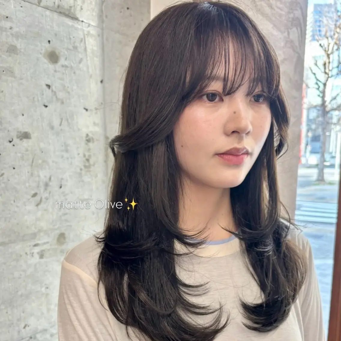 セミロング カット ヘアカラー トリートメント 透明感カラー 人気NO.1MIYUのヘアスタイル