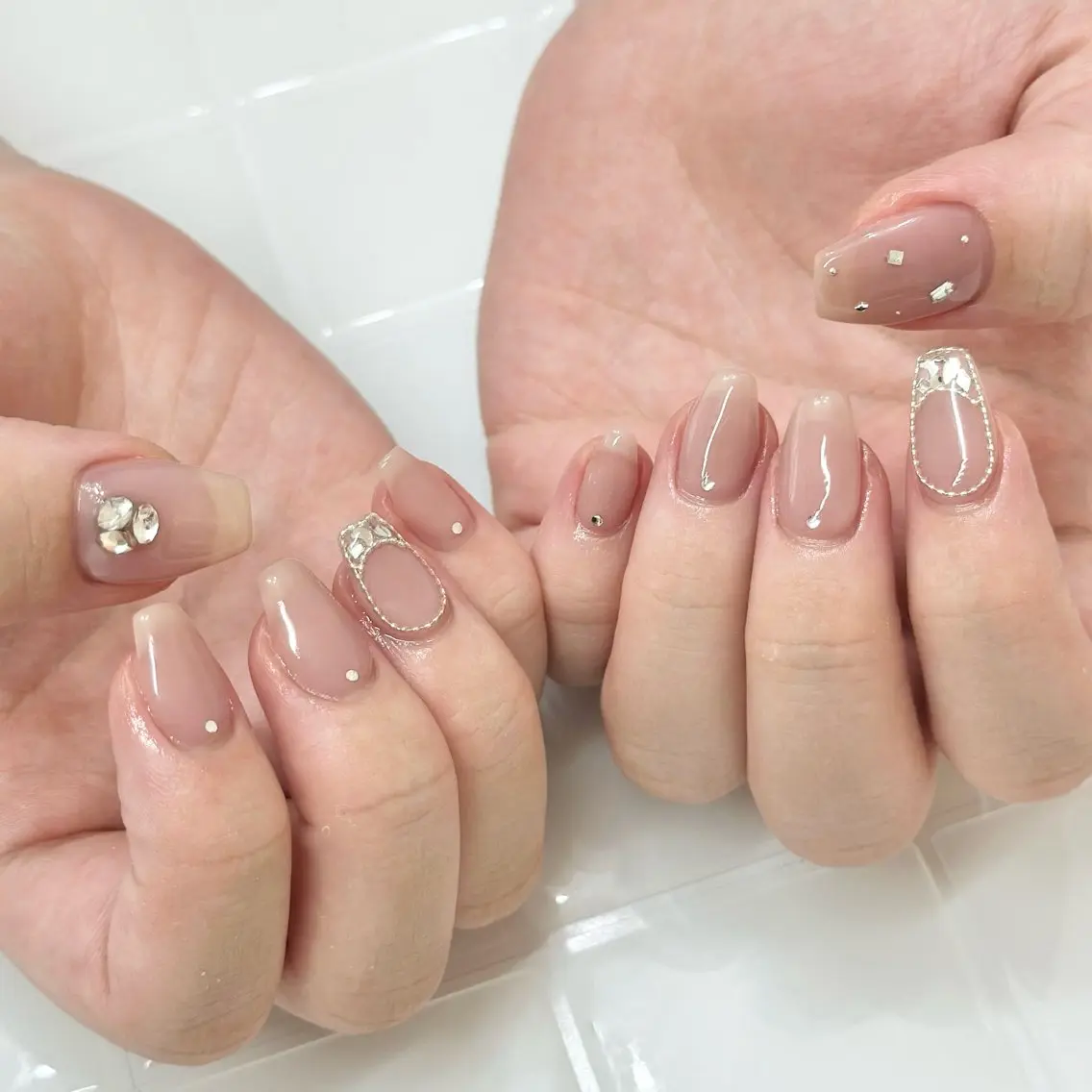 ネイル Elegancia. Hiromiのネイルデザイン