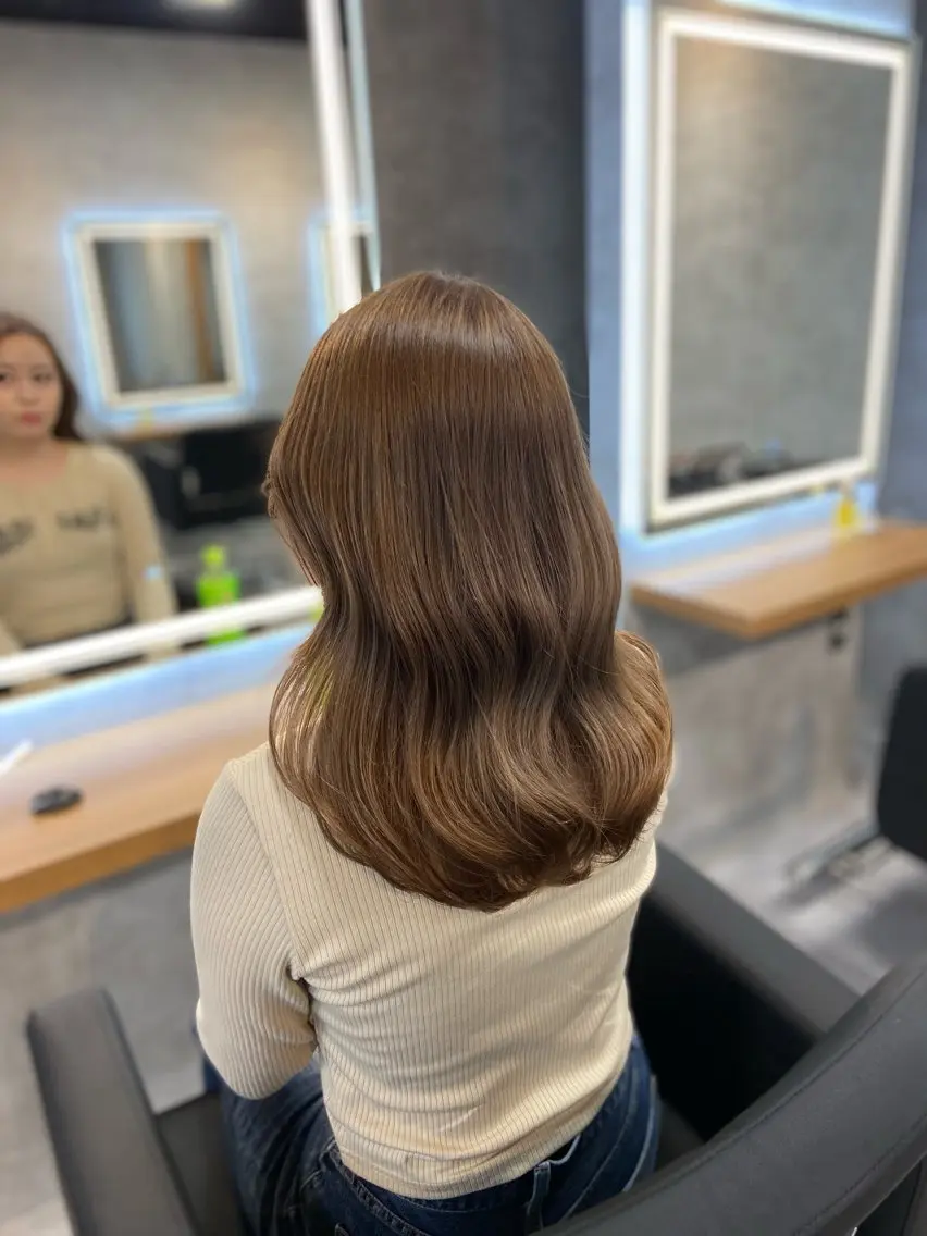 ロング カラー ヘアアレンジ カット ヘアカラー トリートメント ヘアセット レイヤー×透明感カラ ーHAYATOのヘアスタイル
