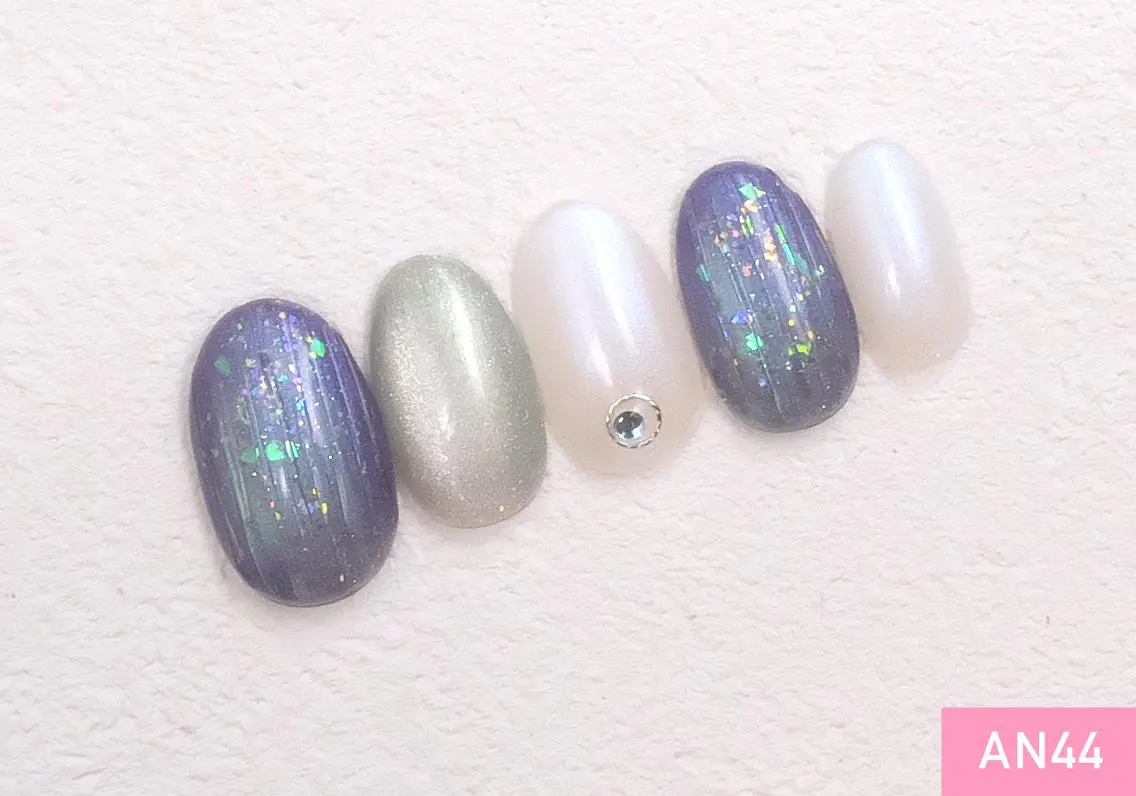 ネイル ゴールド 池袋🪐 Nailのネイルデザイン