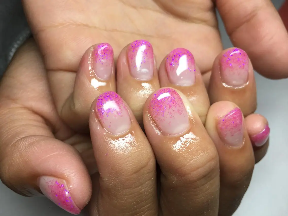 ネイル グラデーション ラメ(グリッター) ラメグラデーション Beauty Salon Lunaのエステ・リラクイメージ