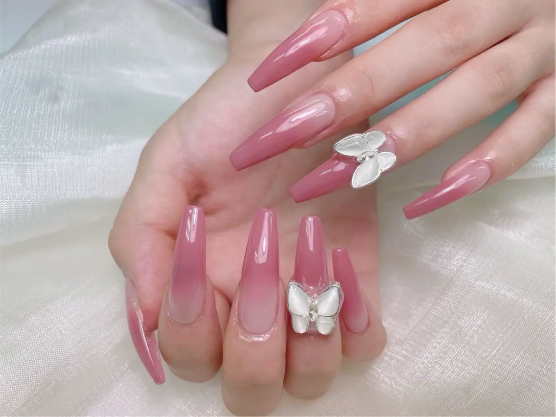 ネイル ロングネイル ハンドネイル lucky nail 歌舞伎町のネイルデザイン