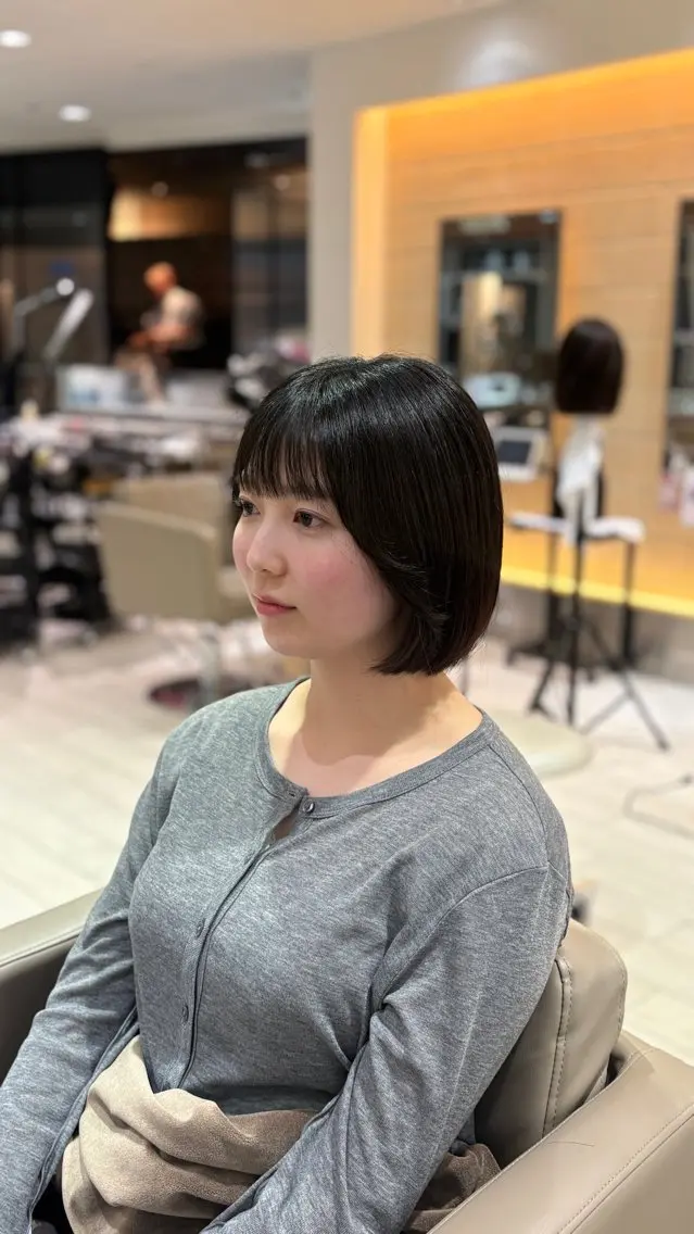 ショート ボブ 土田 アキナのヘアスタイル