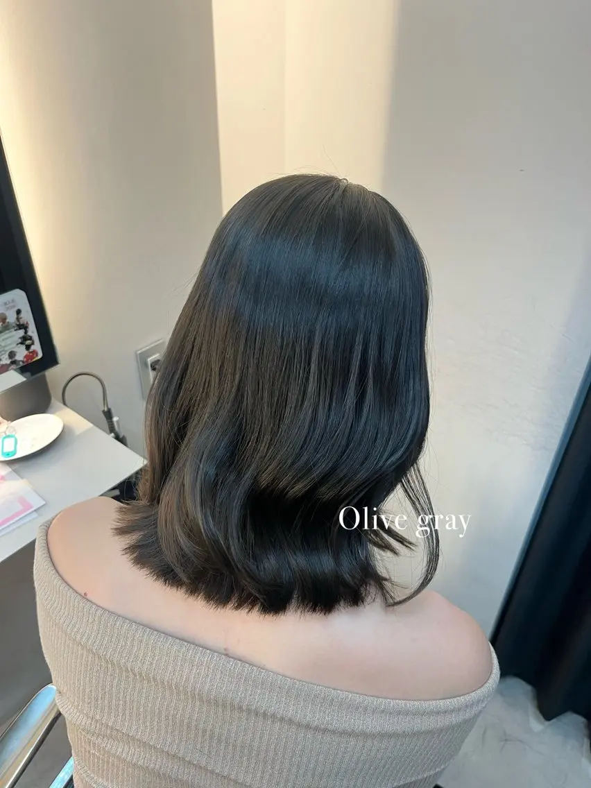 ミディアム カラー ブリーチ 透明感カラー ブリーチなしカラー 塩津 百華のヘアスタイル